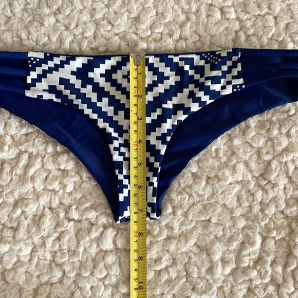 Women’s Two Piece Reversible Bikini Bathing Suit - Picture 8 of 8